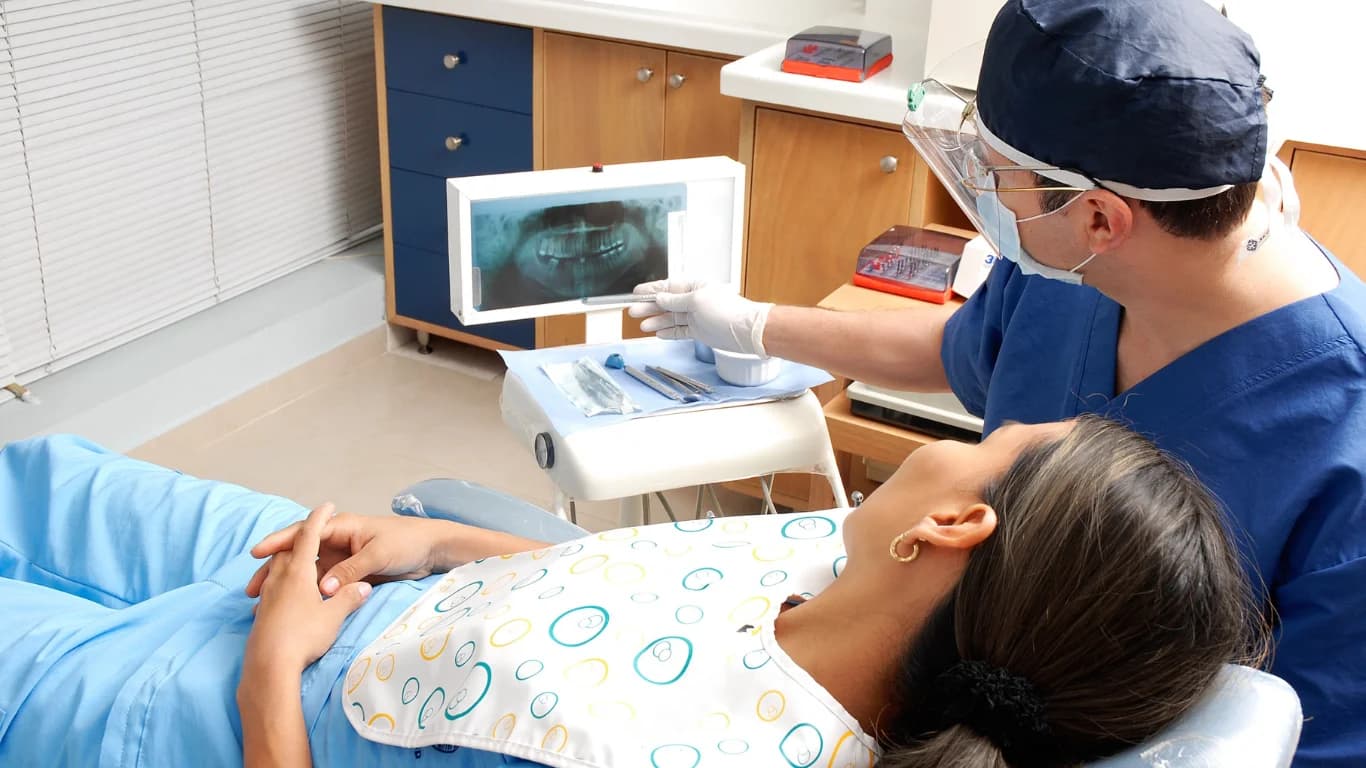 What an Emergency Dentist Does and Why You Might Need One
