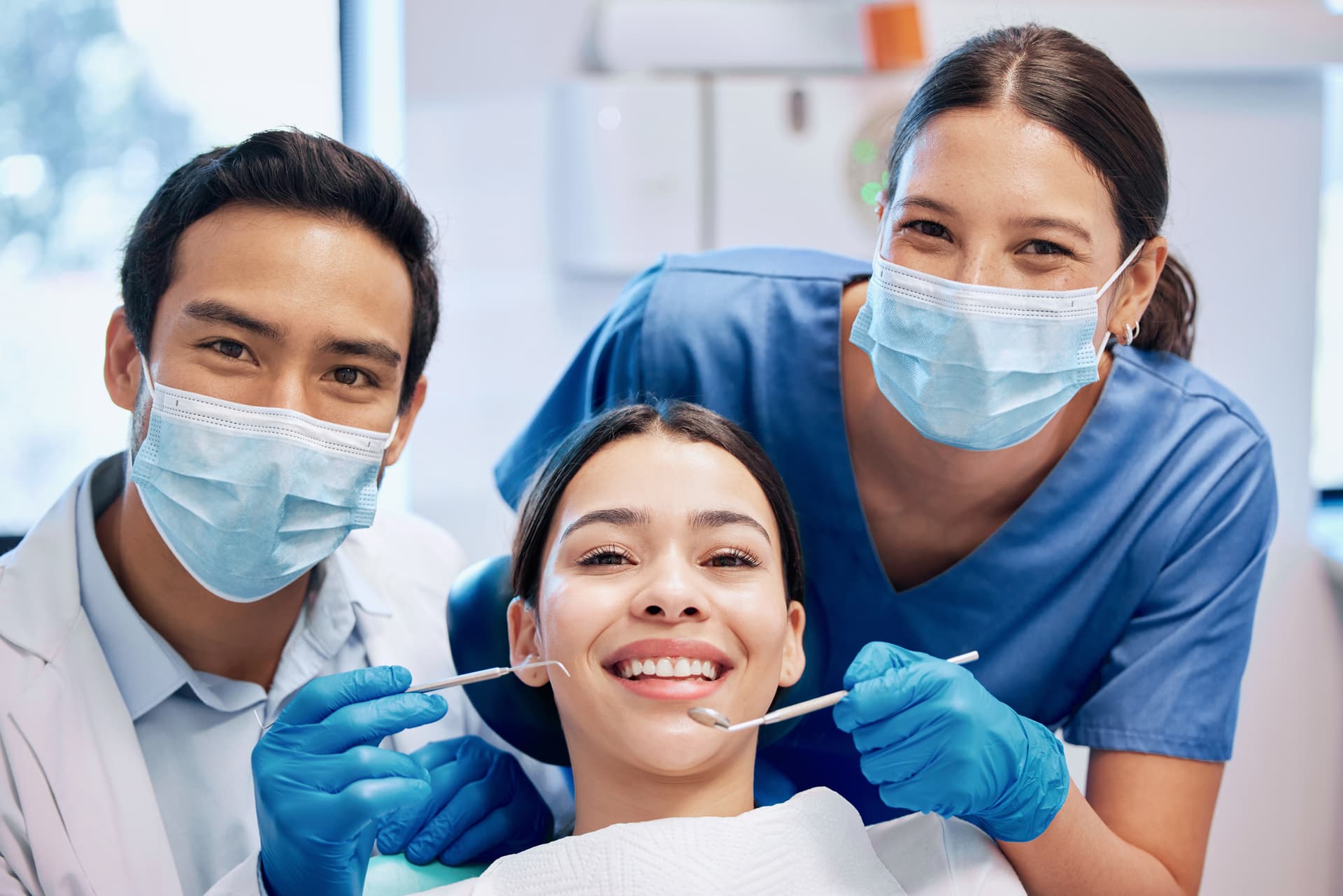 How Do I Choose Between a General Dentist and a Dental Specialist?