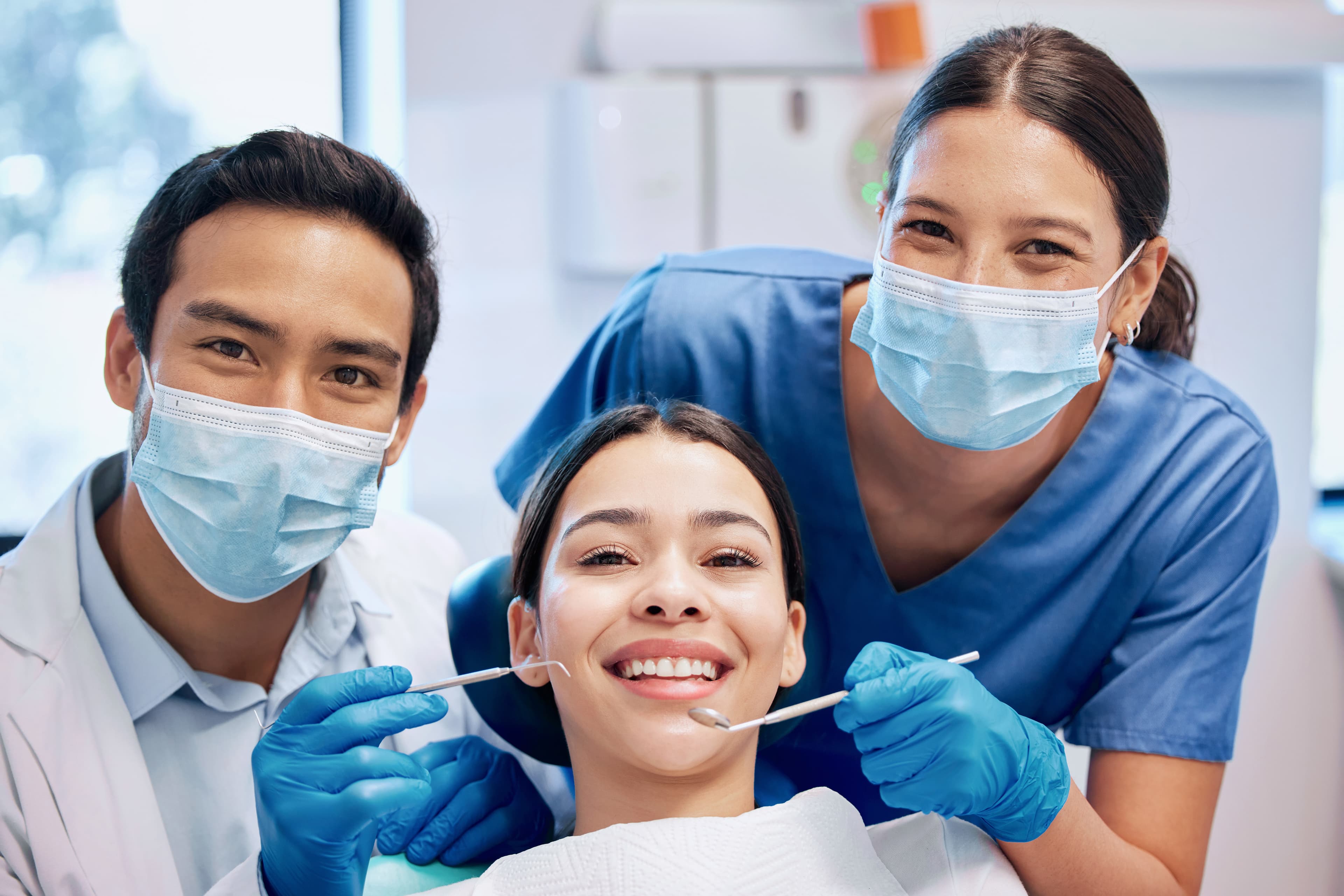How Do I Choose Between a General Dentist and a Dental Specialist?